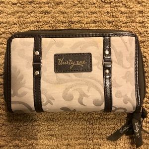 Thirty one wallet